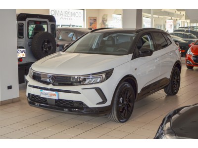 Opel Grandland X 1.2 GS Line - Km 0